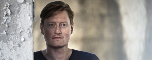 Anders De La Motte, author
