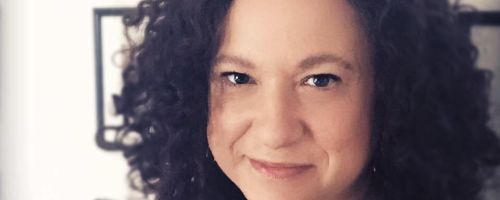 Elizabeth Hunter, author