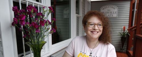 Gini Koch, author