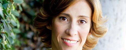 Kami Garcia, author