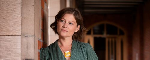 Kelly McCaughrain, author