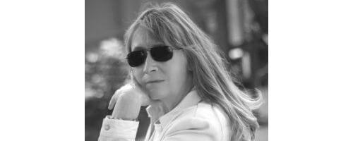 Lauren Elliott, author