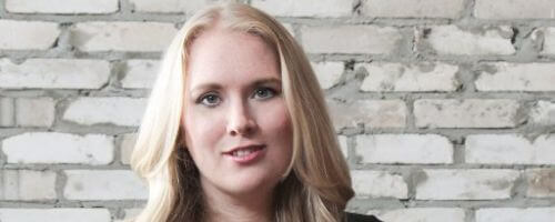 Elise Kova, author